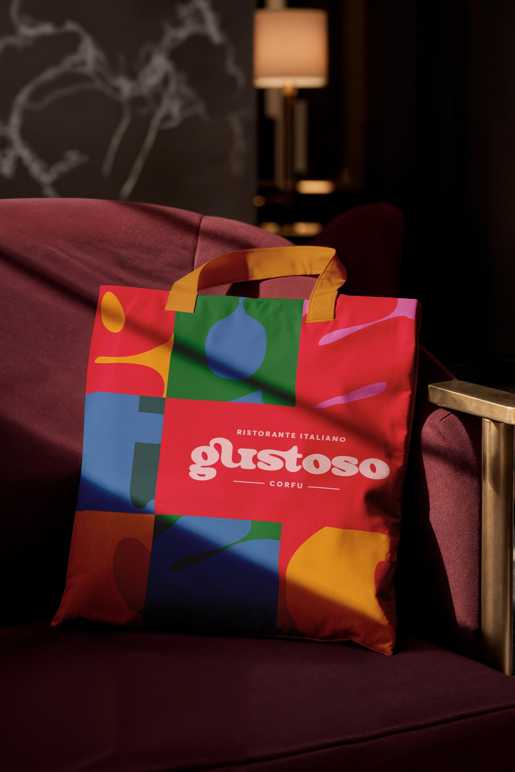 gustoso ristorante italiano tote bag design.