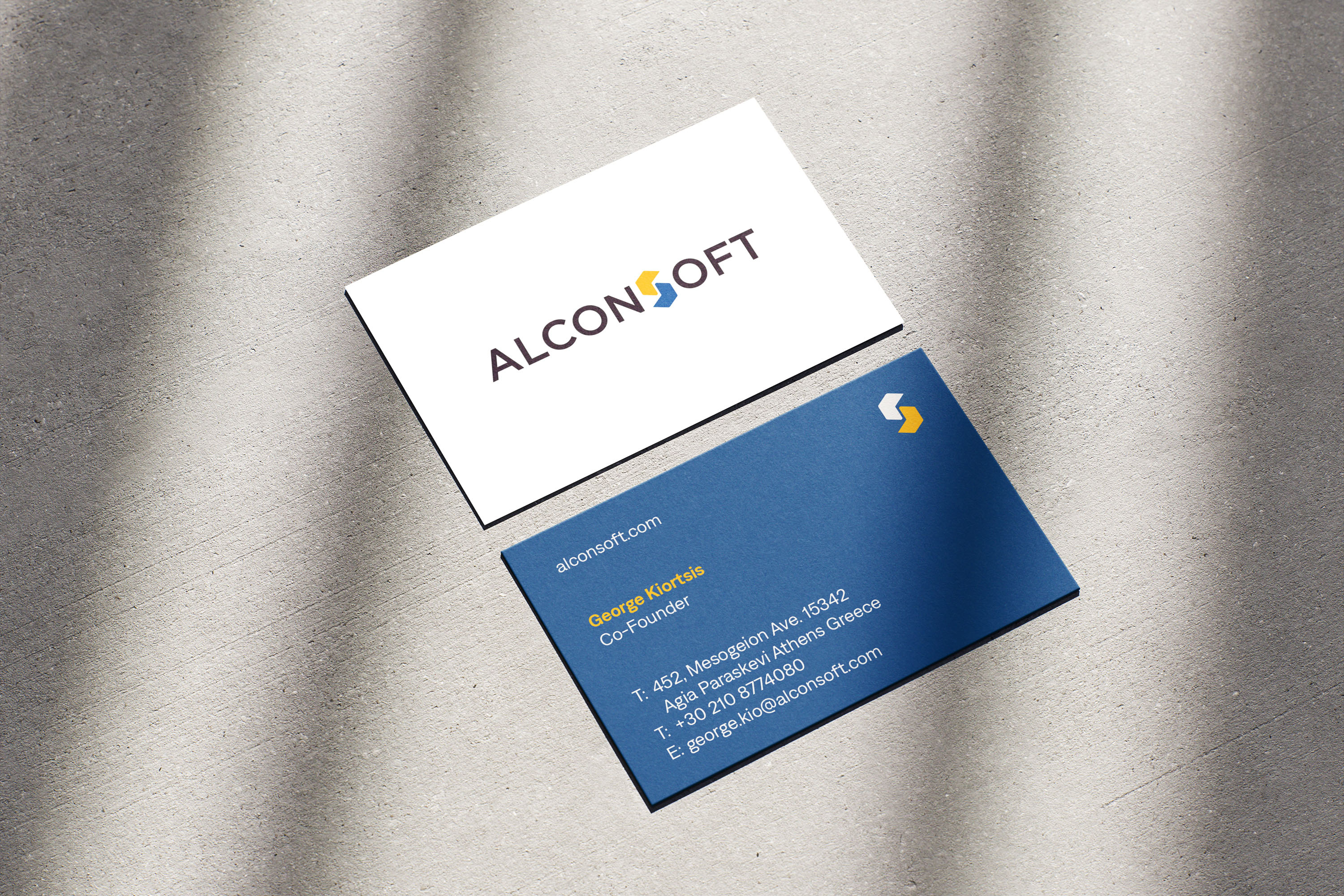 AlconSoft 700gr thickness Business Cards in craft paper.